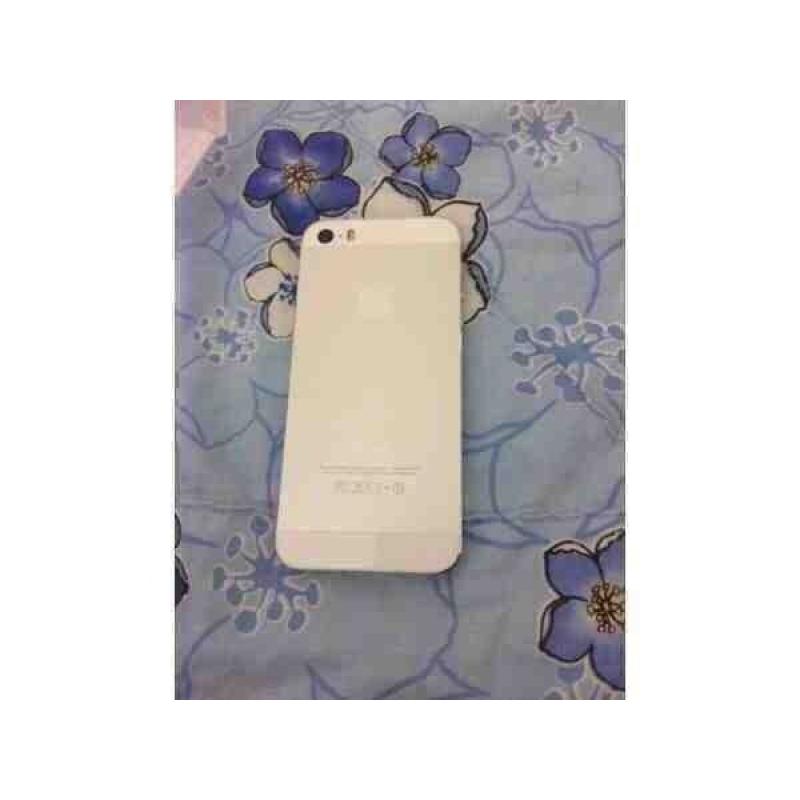 Apple iphone 5S Silver brand new condition for sale !! Unlocked 4G ready