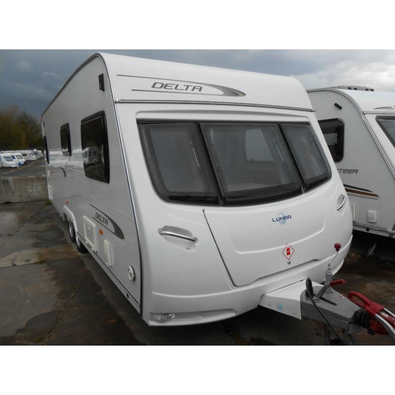 Lunar Delta RS, ONE OWNER 4 Berth Twin Axle used caravan. PRICED TO SELL