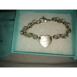 Boxed Tiffany and co authentic heart bracelet silver 925 Used