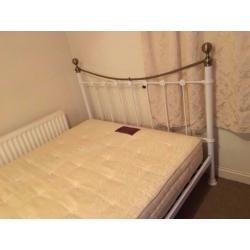 Kingsize 5ft bed frame with quality mattress-Free delivery