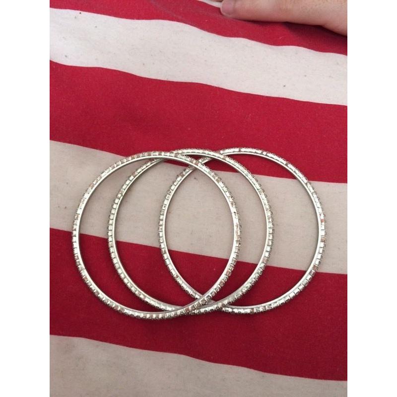 3 bracelets