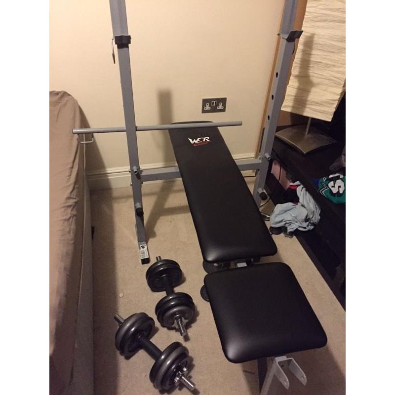 Bench press and sit up press with over 40 kg weights