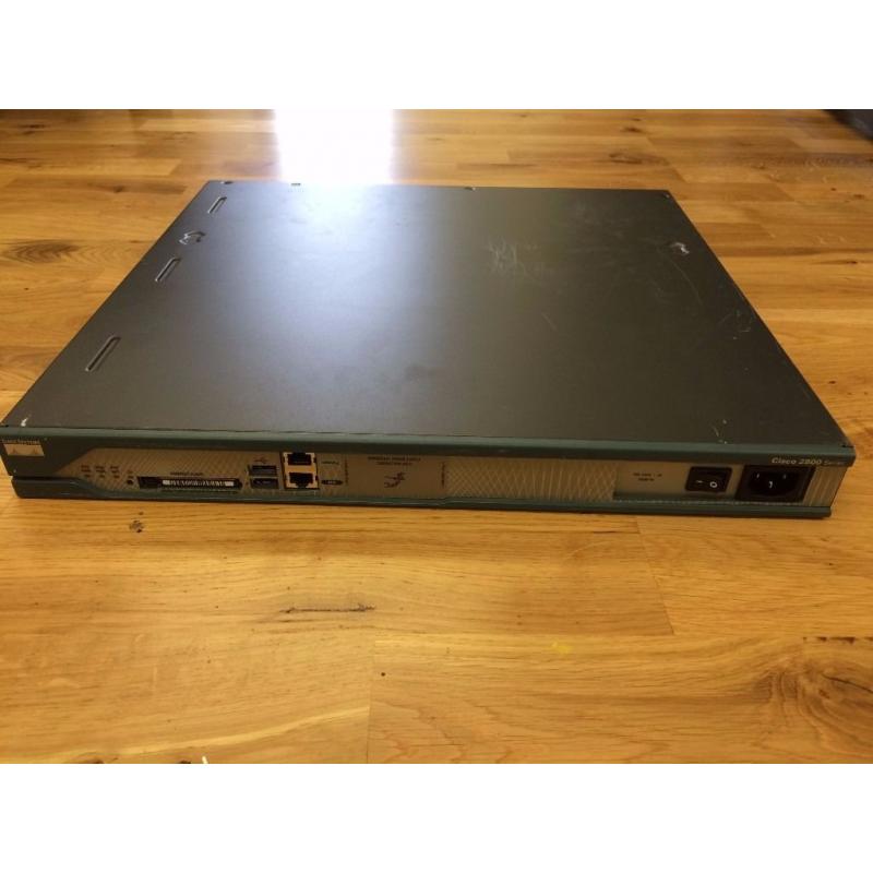 CISCO 2811 2800 Series 1U 10/100 Fast Ethernet Integrated Services Router