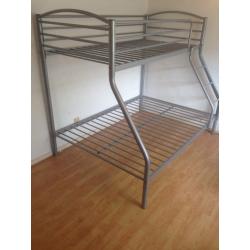 METAL TRIPLE BUNK BED FRAME