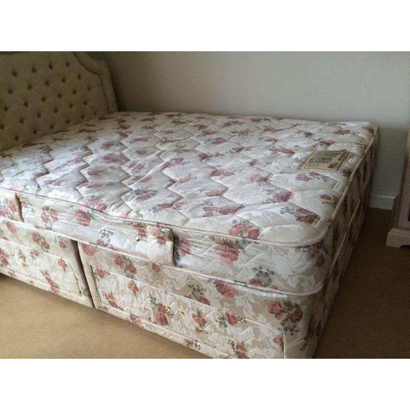 Silent Night Ultimate Collection Double Bed in very good condition