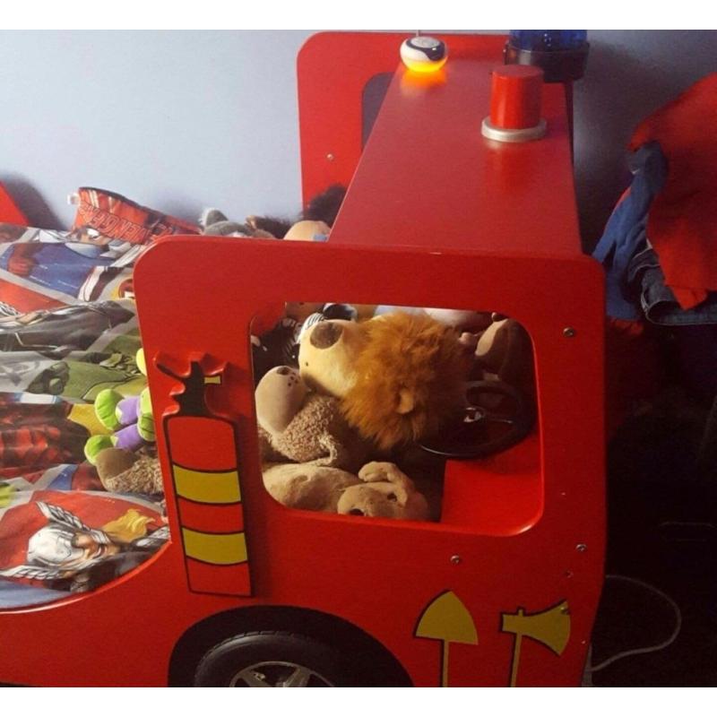 Beautiful fire engine bed