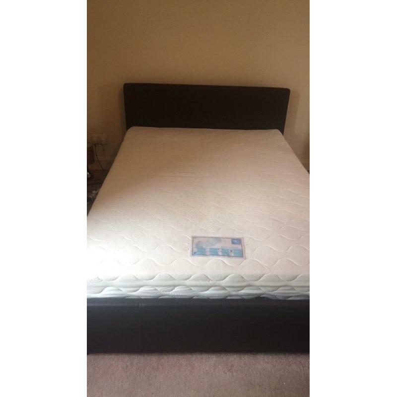 Double bed and memory foam mattress