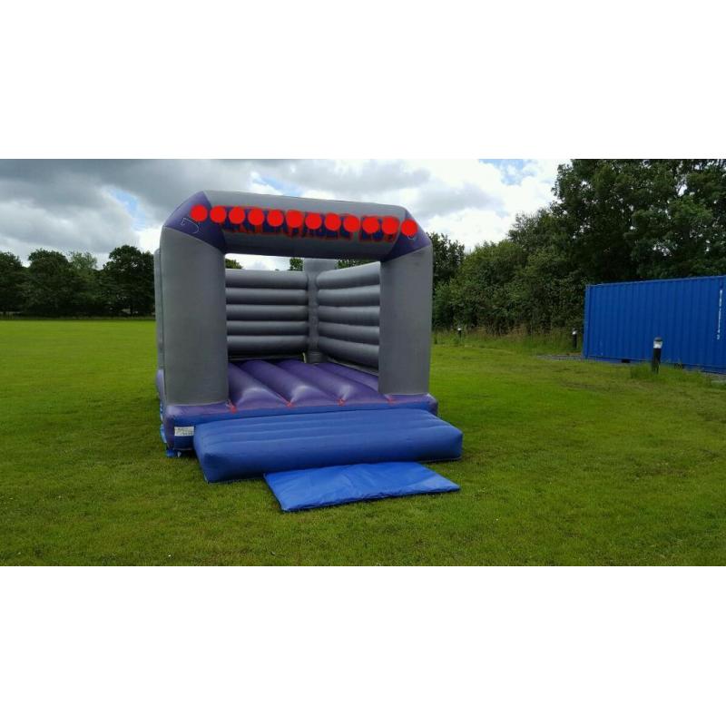 Comercial grade Bouncy Castle