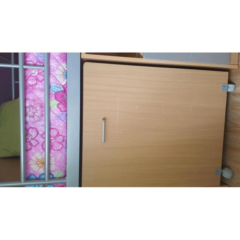 Bunk Single bed