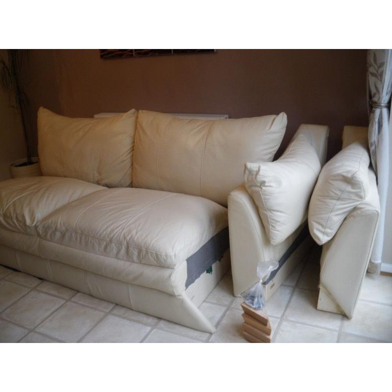 Large 3 Seater Cream Leather Sofa