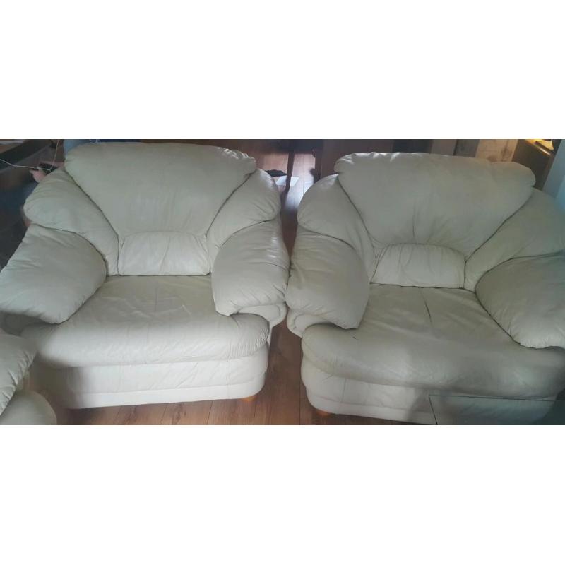 Cream leather 3seater 2chairs