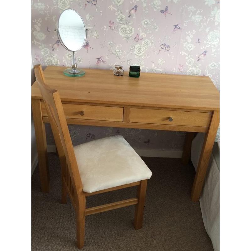 Solid Oak dressing table with chair