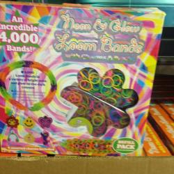 16 boxes of 4000 neon and glow loom bands