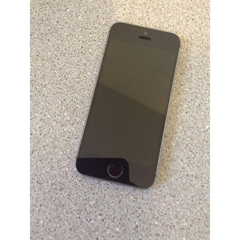 Apple iphone 5s on Vodafone Lebara talktalk 16GB