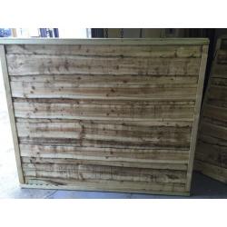 Waneylap fence panels