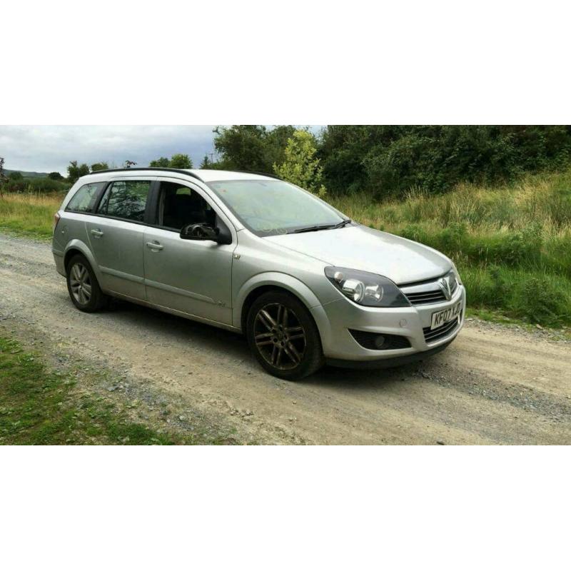 07 Vauxhall astra 1.6petrol *** BREAKING FOR PARTS