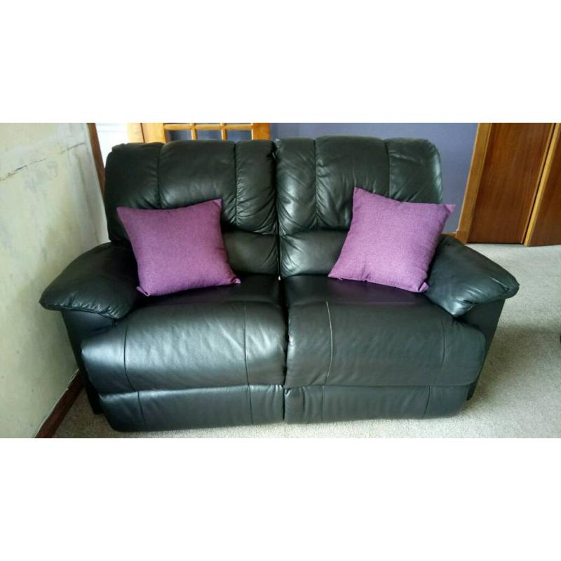 Leather recliner sofa