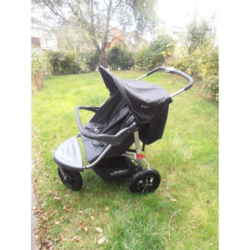 Twin Buggy, Double buggy, 3 wheeler complete with full harnesses, raincover, & tyre pump