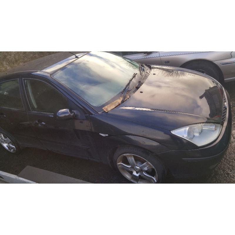 Breaking 2 x ford focus, black and blue colours, ghia 5dr ,call 07590550560 or 07904595916