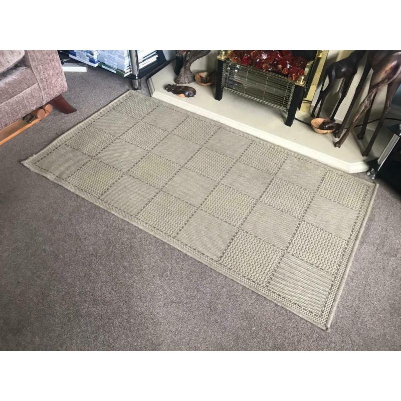 Oatmeal Checkered Rug L58.5in/148cm W32in/80cm Good condition R183